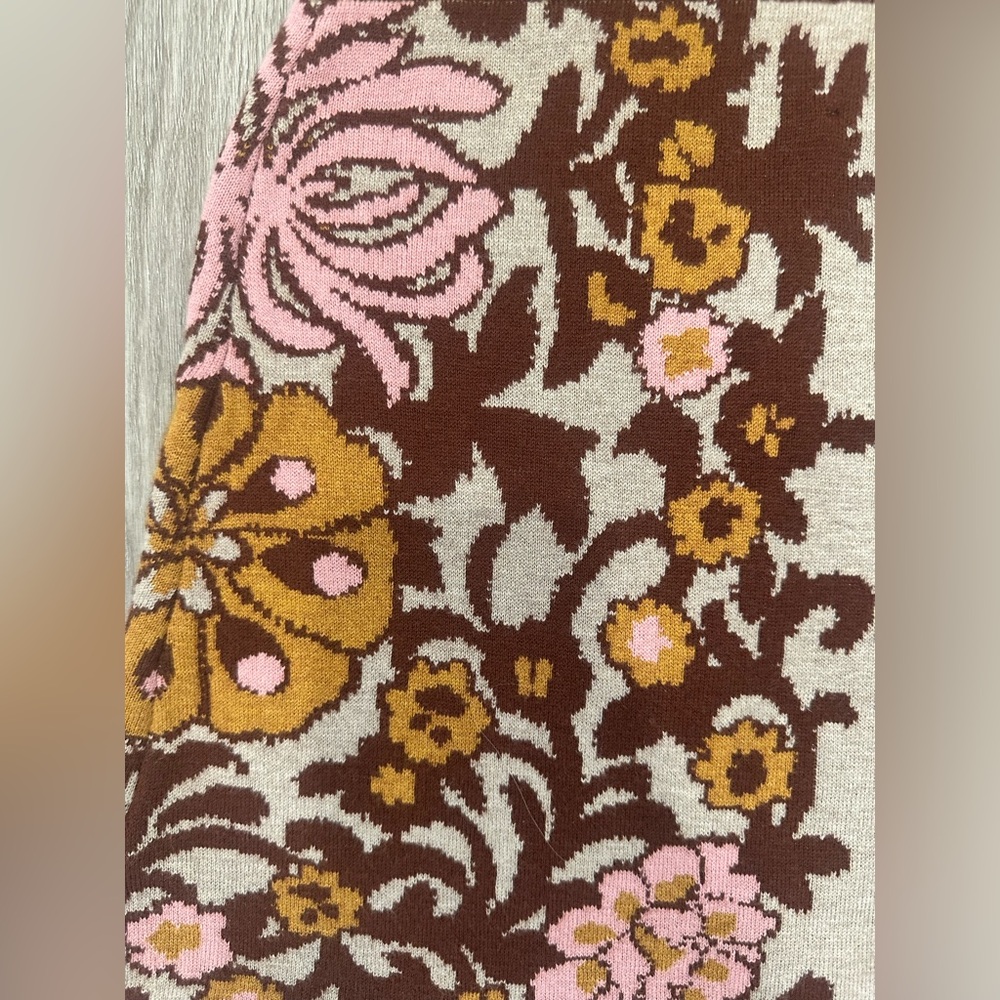 Cara Cara Lindy Skirt in Bogata Scarf Blush - Picture 9 of 10